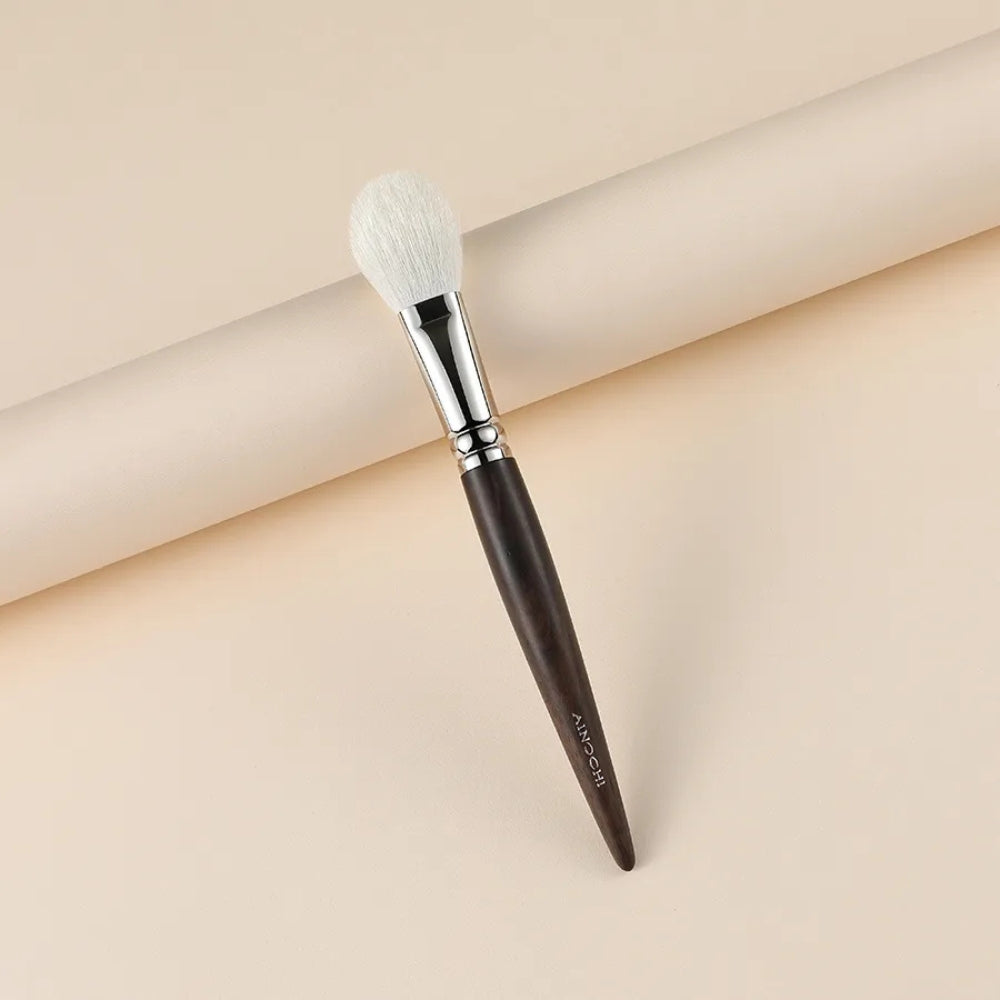 Ultra-soft makeup brush for smooth application 3