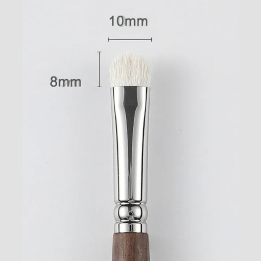 Professional-quality eyeshadow brush with ergonomic ebony wood handle 2