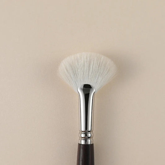 Ultra-soft goat hair highlighter brush for flawless blending 2