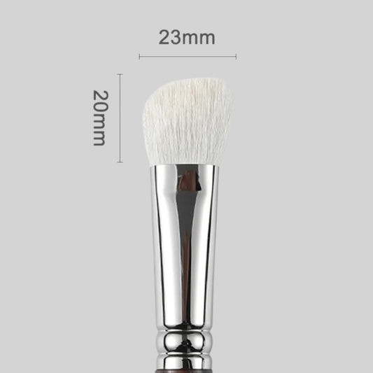 Angled contour brush for cheekbones and jawline 2