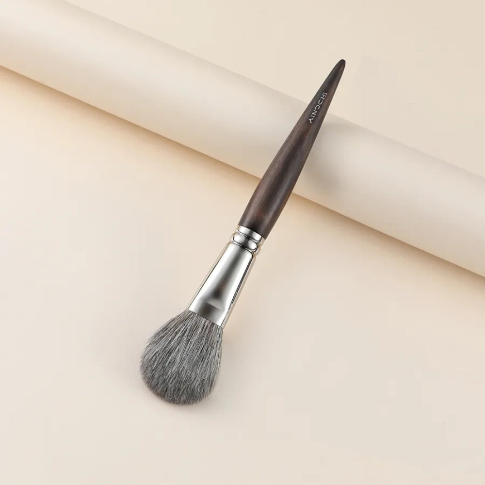 Round flat blush brush for seamless application 4
