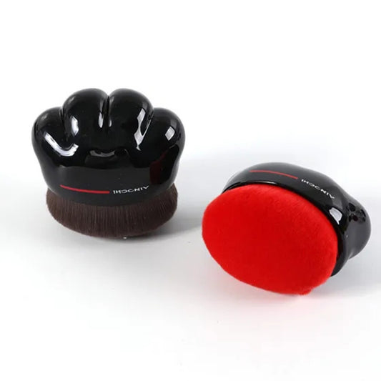 Soft, dense makeup brush for liquid and cream foundation 2