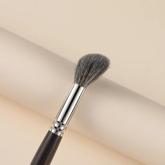 Professional angled makeup brush for highlighting 2