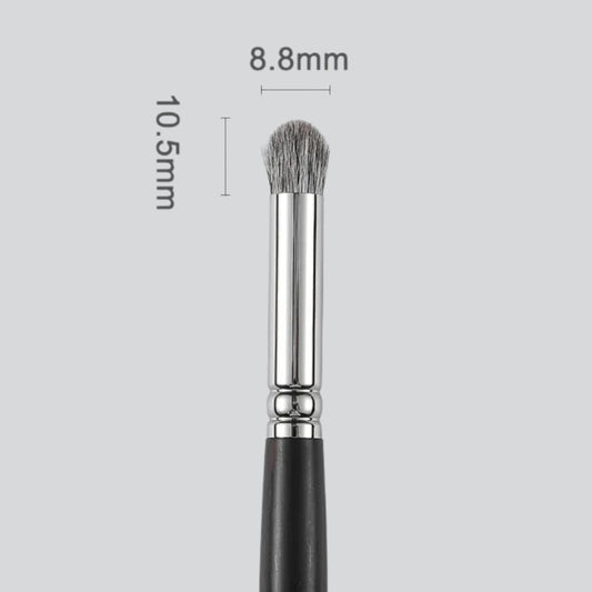 Pro makeup brush for seamless eyeshadow application 2