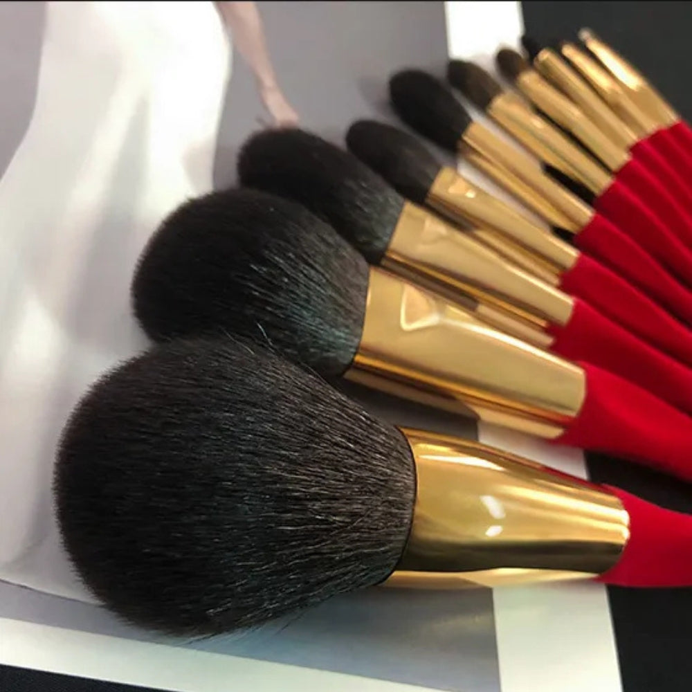 High-quality blending brushes for flawless application 4