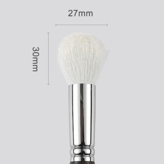 Professional blush brush with soft goat hair bristles 2