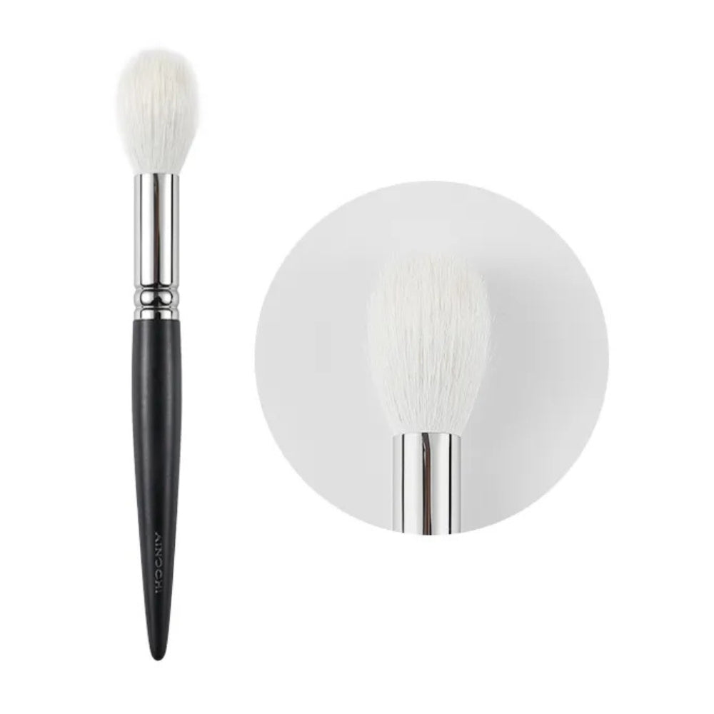 Tapered highlighter brush for sculpted glow1
