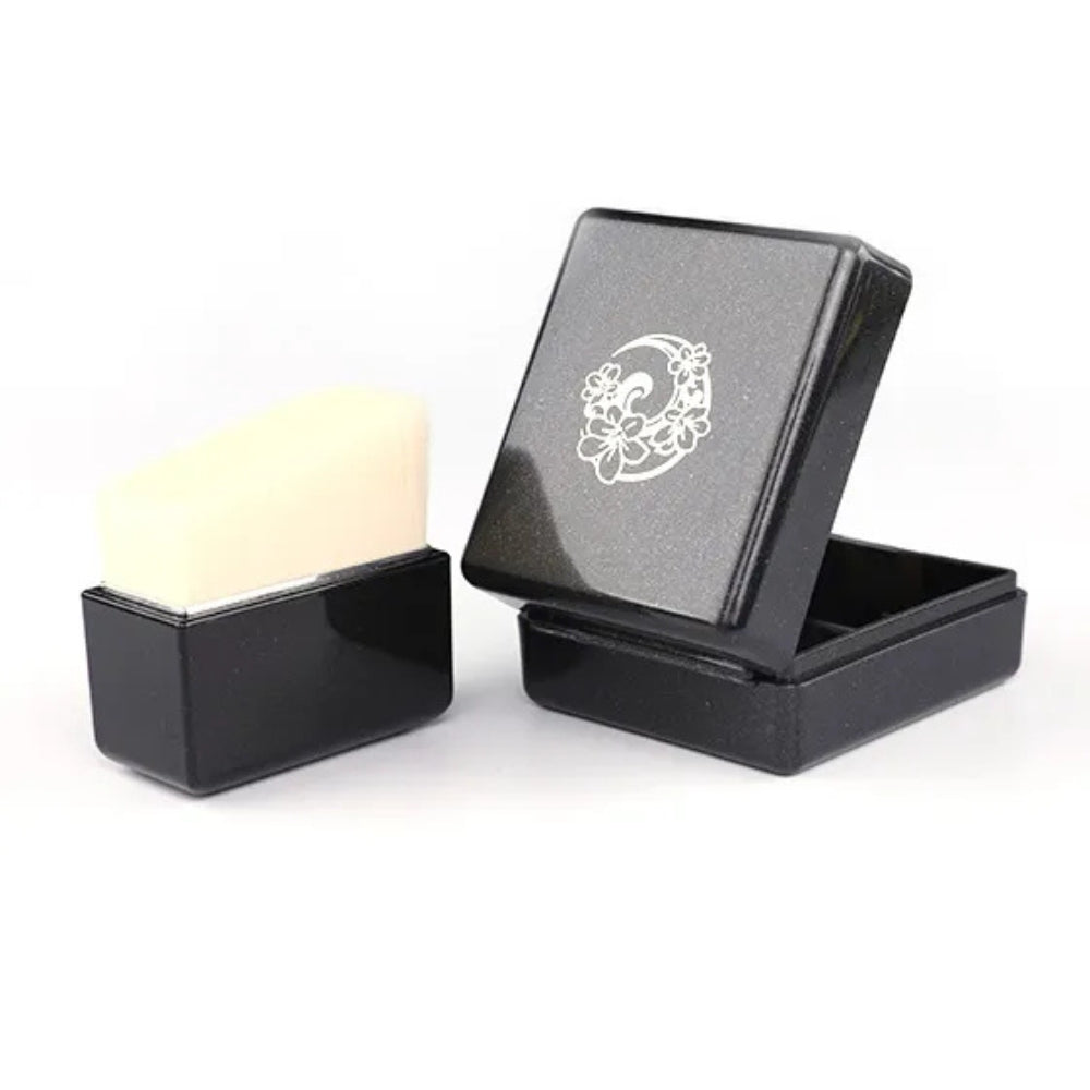 F106 Flat Foundation Brush Flawless, Streak-Free Application 1