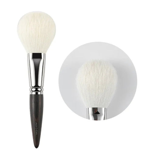 Round blush brush for seamless blending 1