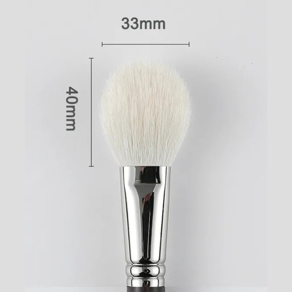 Soft goat hair makeup brush for smooth blending 4
