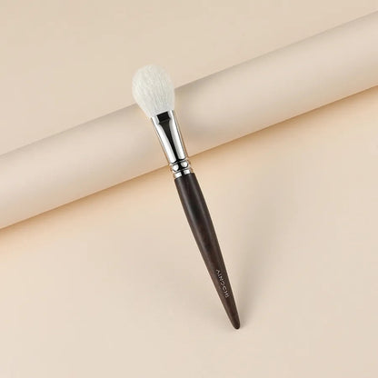 Ultra-soft makeup brush for smooth application 3
