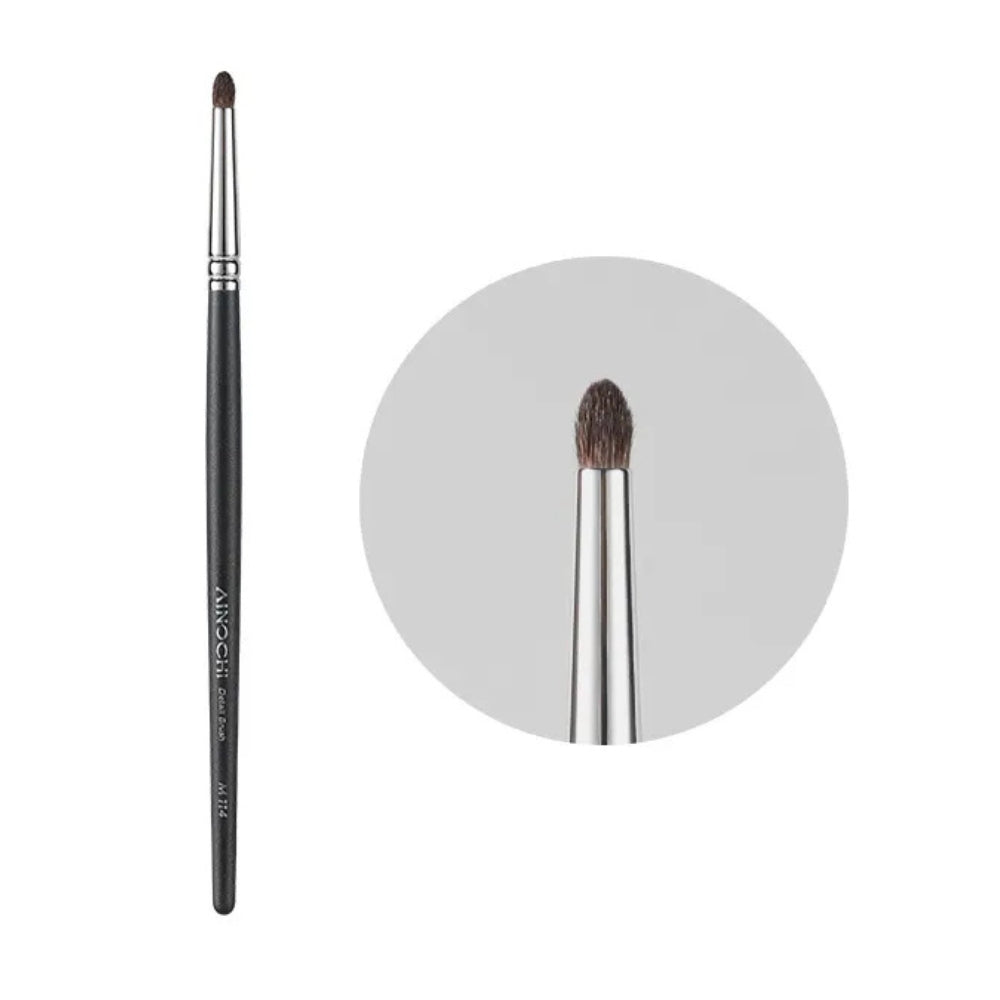 Professional crease brush for defining and contouring the eye 1