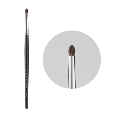 Professional crease brush for defining and contouring the eye 1