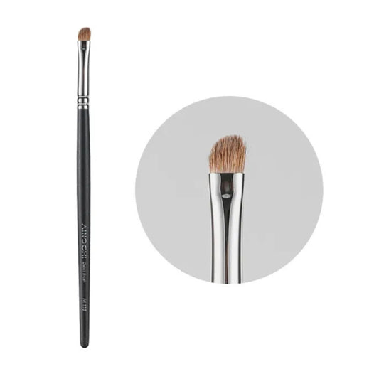 Precision liner brush for controlled makeup application 1