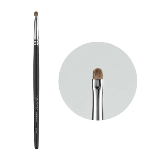 Professional eyeliner blending brush for soft definition 1