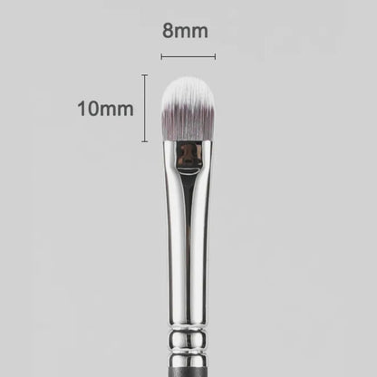 Soft bristle concealer brush for streak-free blending 5