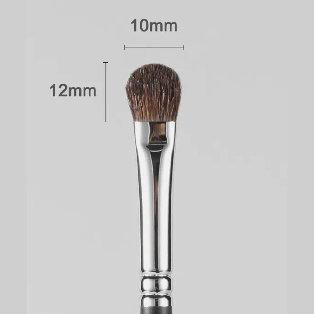 Professional-quality eyeshadow brush for even application 5