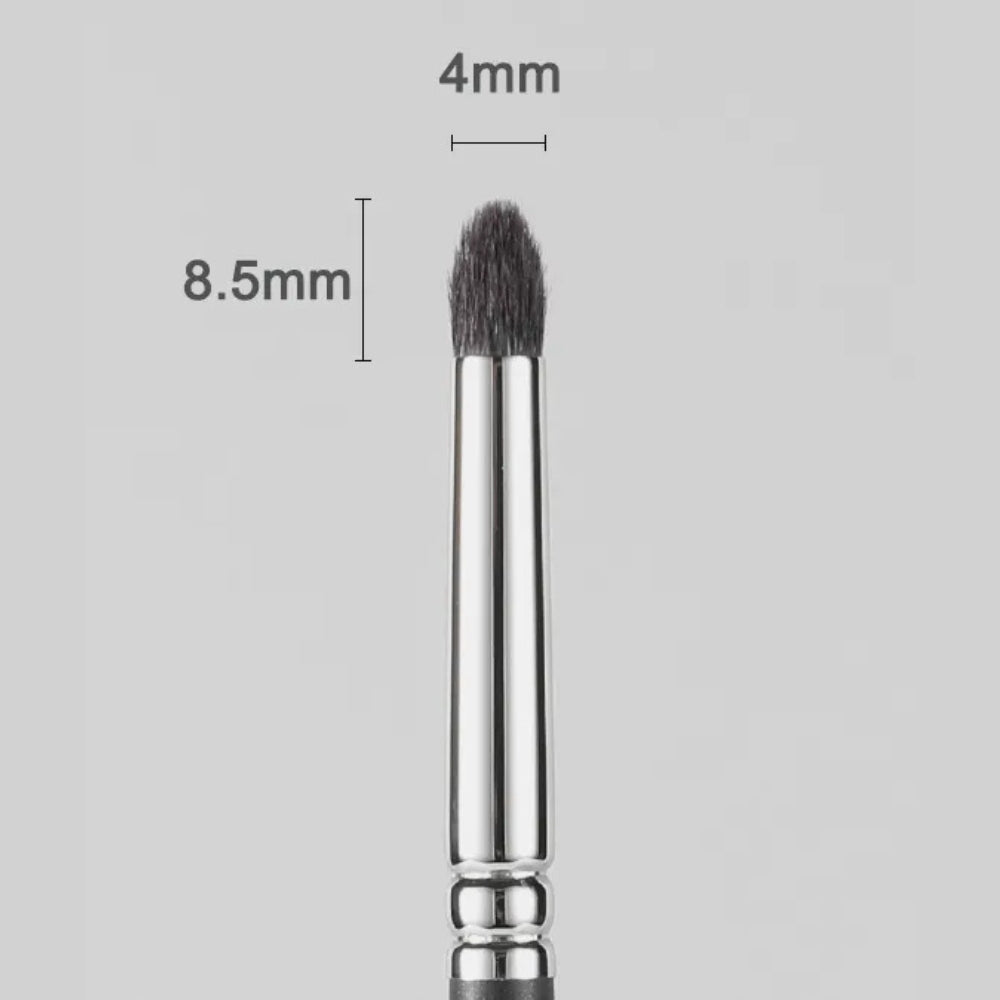 Premium goat hair bristles for seamless blending 5