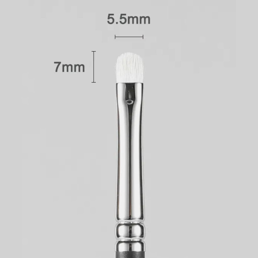 Soft goat hair bristles for seamless eyeshadow application 5
