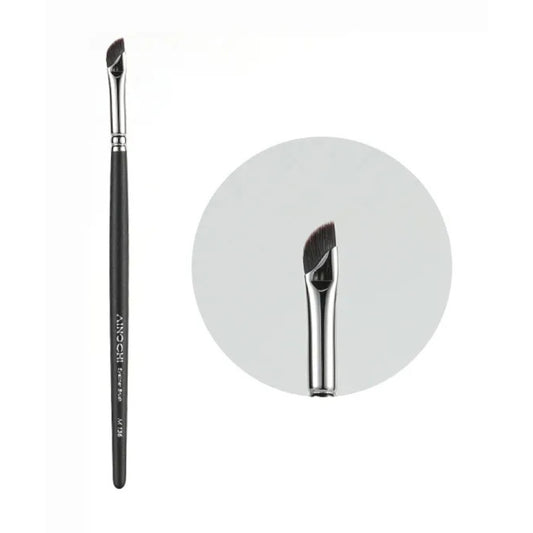 Versatile eyeliner brush for gel, liquid, cream, and powder formulas 1
