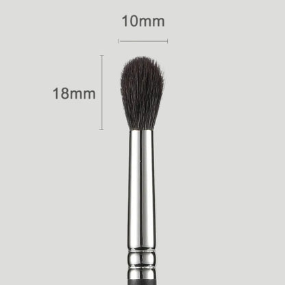 High-performance goat hair bristles for soft and controlled blending 5