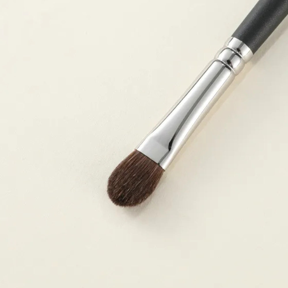 Essential tool for professional and beginner makeup lovers 3