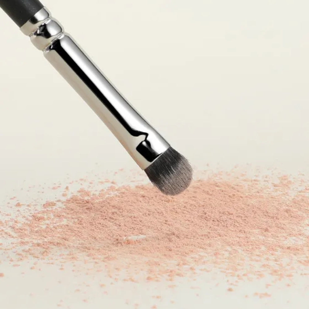 Ultra-soft and dense bristles for smooth pigment distribution 3