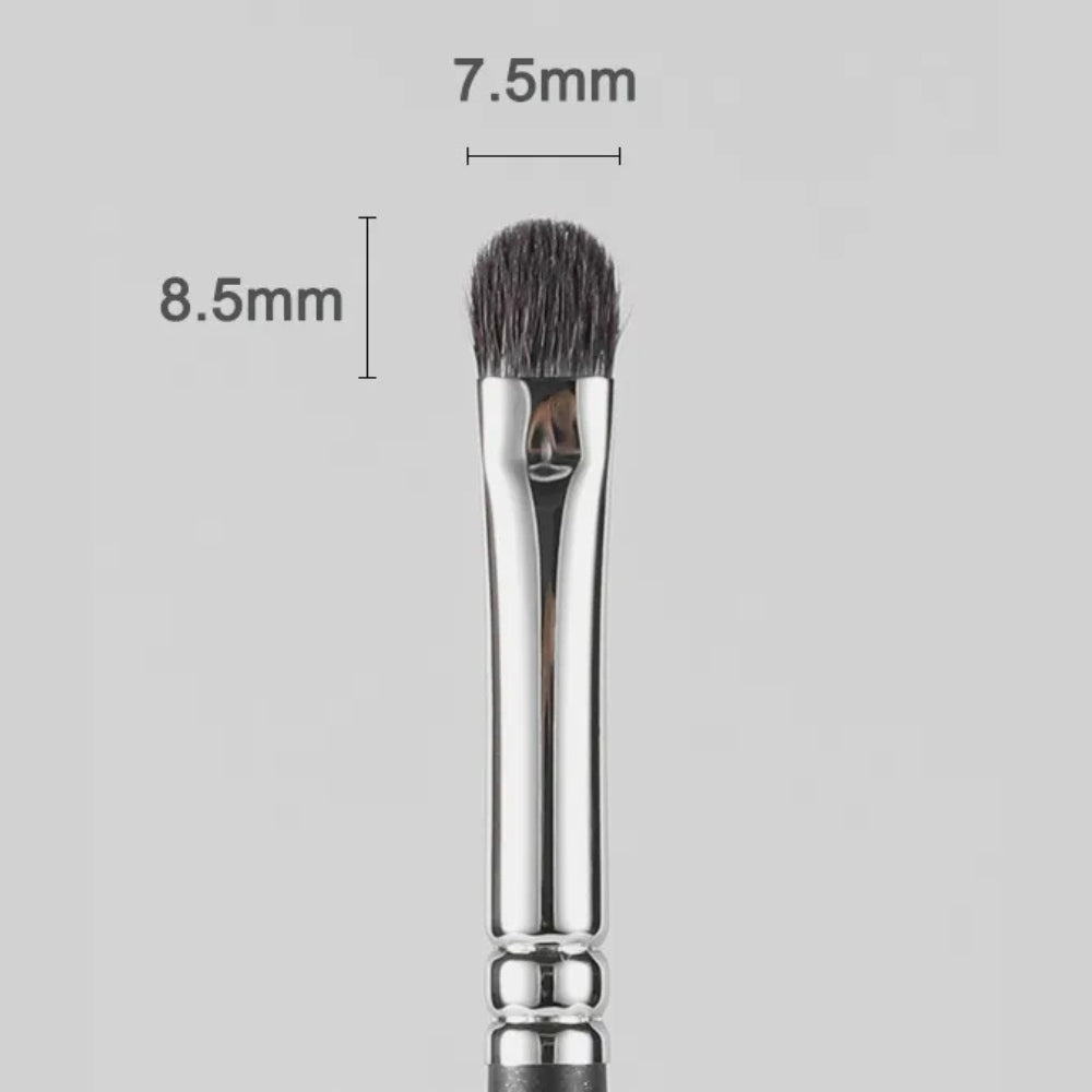 Ultra-soft and dense bristles for smooth pigment distribution 5