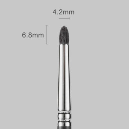 Soft goat hair bristles for smooth eyeshadow application 5
