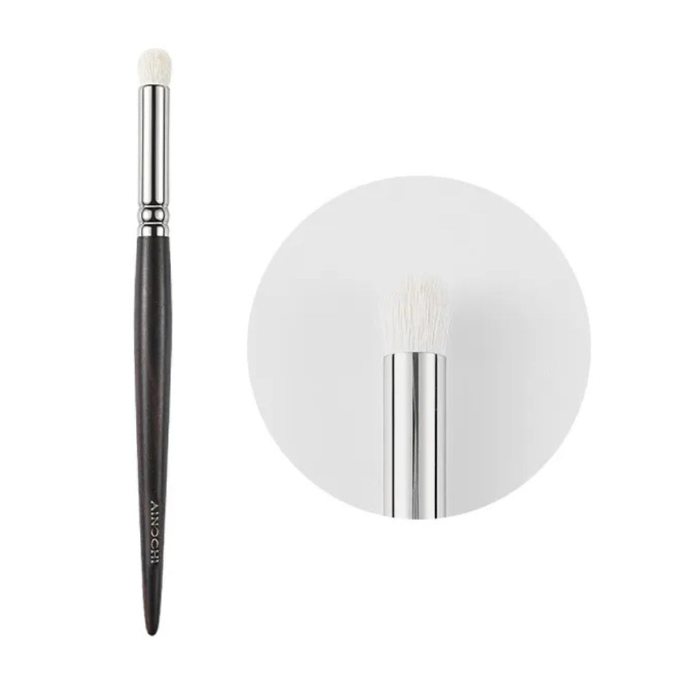 Professional makeup blending brush with tapered tip 1