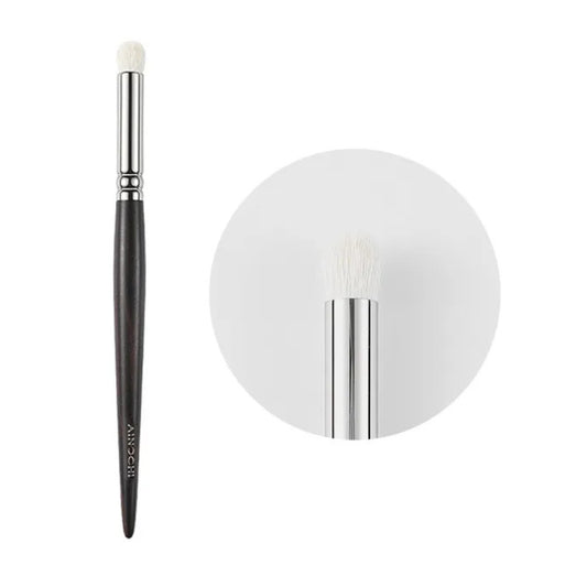 Professional makeup blending brush with tapered tip 1