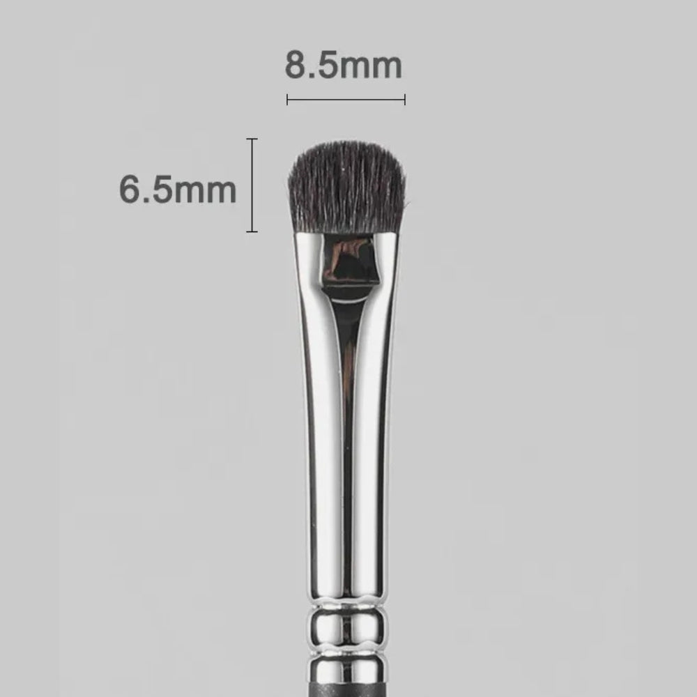 Soft goat hair bristles for seamless eyeshadow application 5