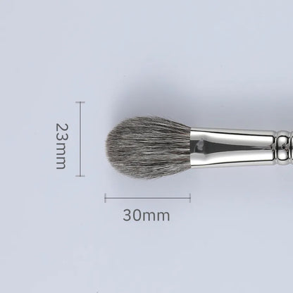 Small contour blush brush for precise application 4