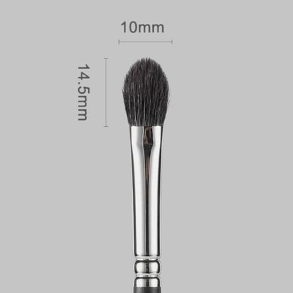 High-quality flat eyeshadow brush for precise application 5