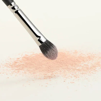 High-quality flat eyeshadow brush for precise application 3