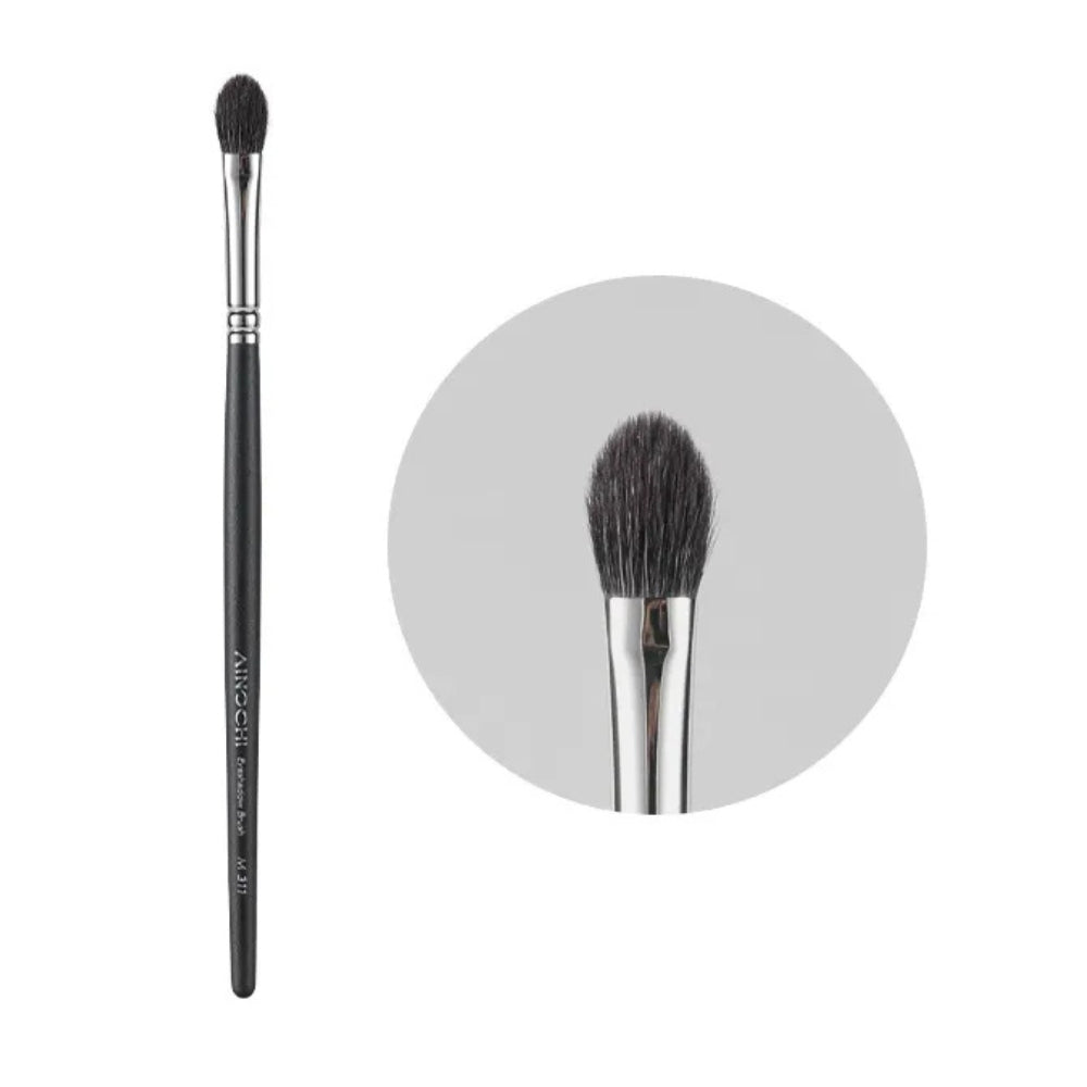 High-quality flat eyeshadow brush for precise application 1