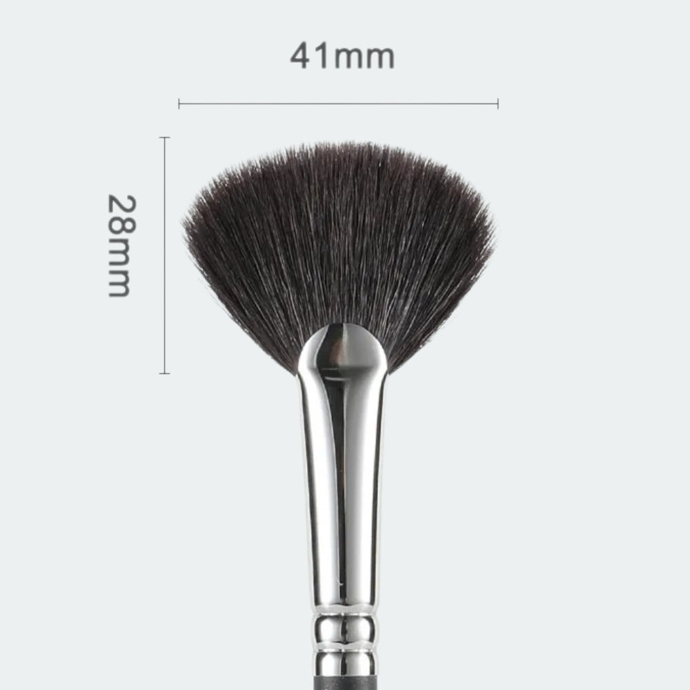 Professional fan brush for highlighter and contouring 5