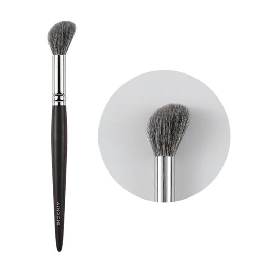 Professional angled makeup brush for highlighting 1