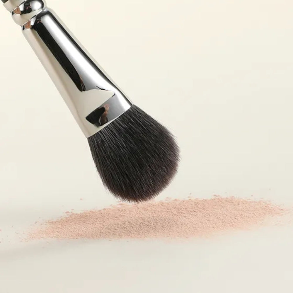 Soft goat hair makeup brush for a natural flush 4