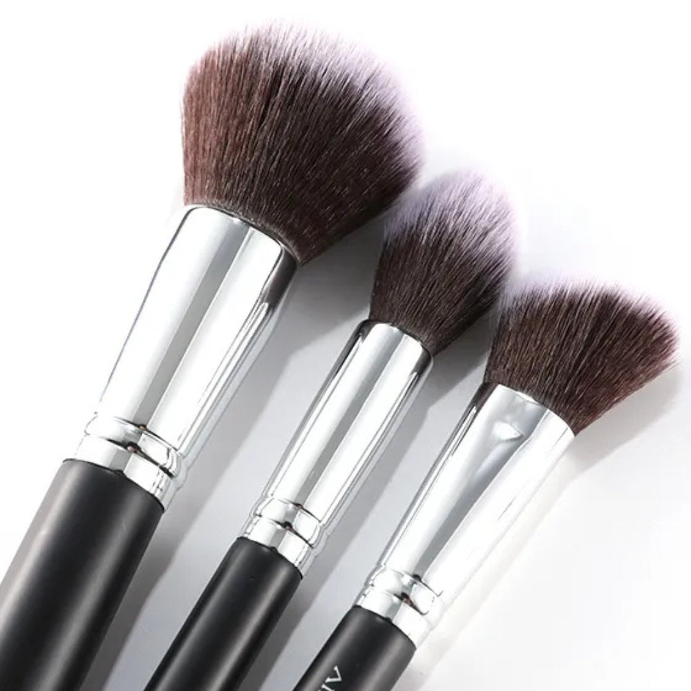 Travel-friendly lightweight makeup brush set 3