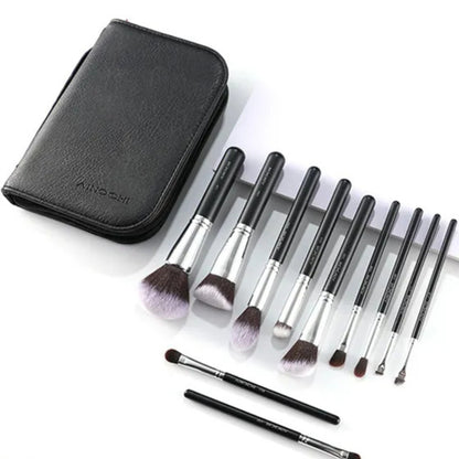 Travel-friendly lightweight makeup brush set 1
