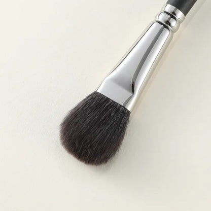 Soft goat hair makeup brush for a natural flush 3